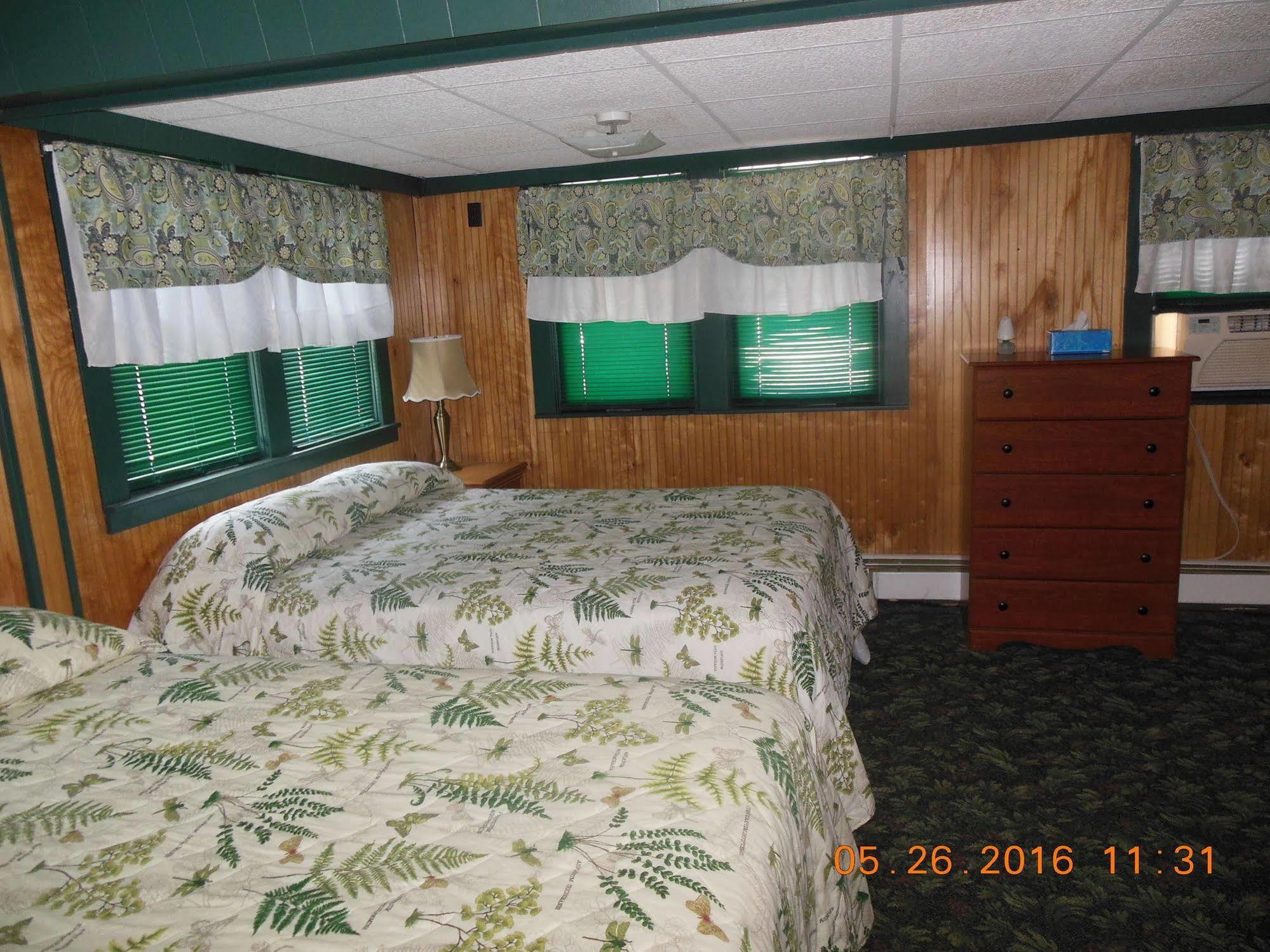 Evergreen Motel Oswego Exterior photo